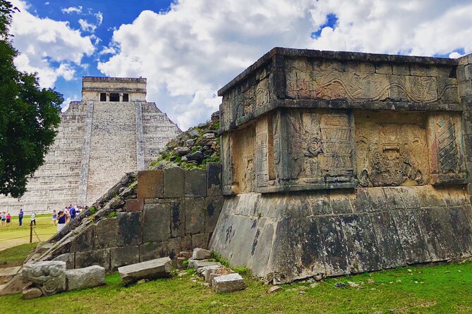 2-Day Trip of Main Yucatan Attraction Including Uxmal and Izamal - Uxmal and the Puuc style, where the details do the talking