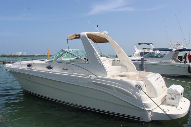 2-hour Private Sunset Cruise on a luxury yacht in Cancun Bay 25P18 - Cancun Bay at golden hour, why this cruise feels worth it