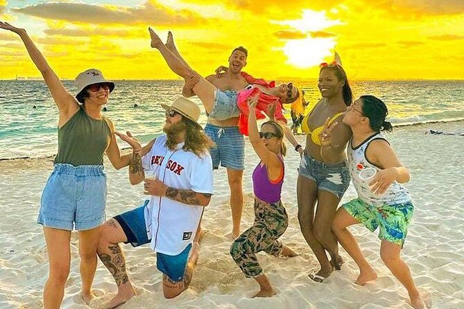2x1 Tour: Isla Contoy, Isla Mujeres, Open Bar, Lunch and Transfers - The guide team, bilingual support, and the small-group feel
