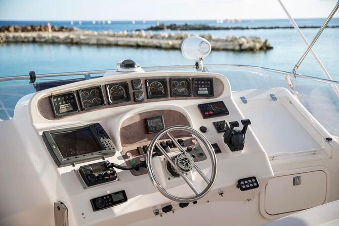 3 Hour Xpuha-60' Neptunus-Tulum, Playa del Carmen, Riviera Maya - Lunch on Board: Fire-Grilled Flavor and Real Mexican Comfort