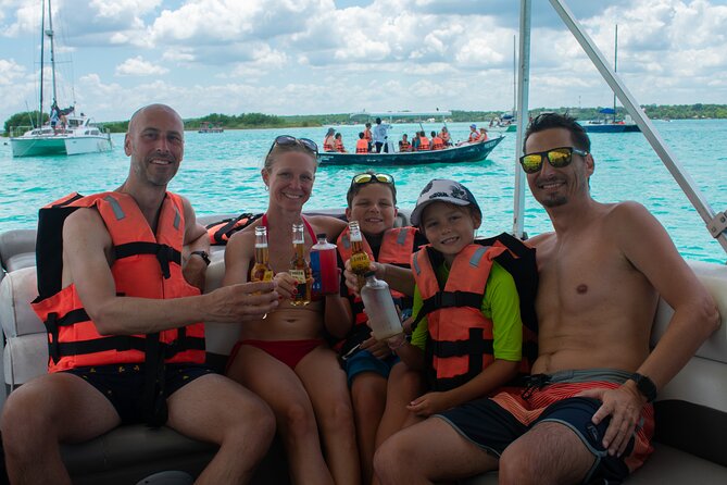3 hr Pontoon Tour with access to Beach Club and Free Kayaks - Guides and the English-Friendly Experience