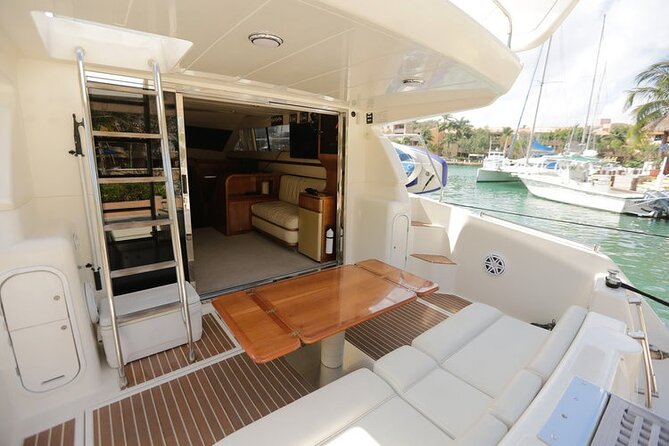 4 Hour - 47' Azimut, Tulum, Playa del Carmen, Riviera Maya - Who This 4-hour Inha Reef Yacht Charter Fits Best