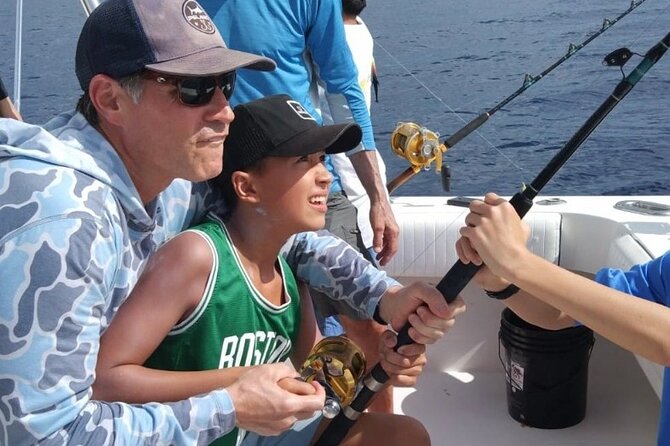 4 Hour Private Fishing Tour in Puerto Aventuras Riviera Maya - Where the trip happens and how the time feels
