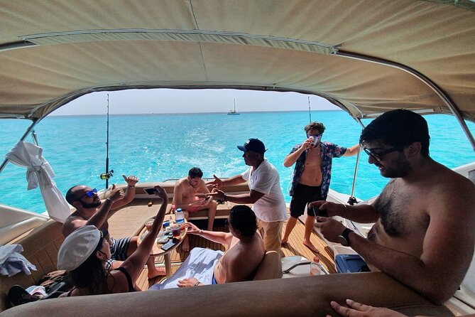 4 hours - Private 48ft Yacht all inclusive in Tulum and Playa del Carmen - Your private yacht route: Puerto Aventuras to the reef and back