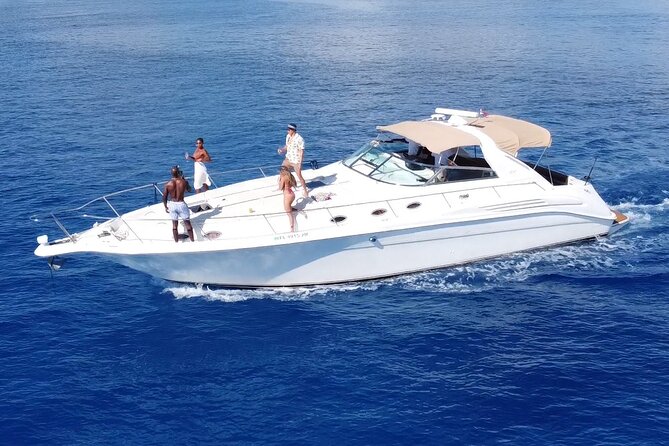 4 hours - Private 48ft Yacht all inclusive in Tulum and Playa del Carmen - Paddleboards on board: extra water time without extra cost