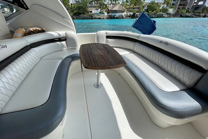 5-Hour Private 40' Yacht 2-Stop Tour to In-Ha reef with Food, Drinks & Snorkel - Open bar and snorkeling gear: the practical combo that keeps the day easy