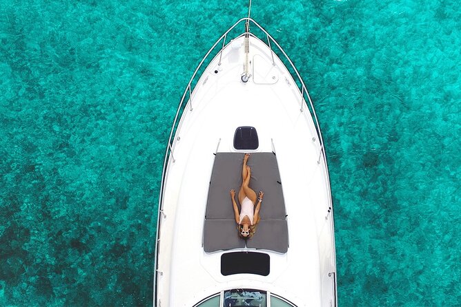 5-Hour Private 40' Yacht 2-Stop Tour to In-Ha reef with Food, Drinks & Snorkel - Best-fit travelers, and who might want a different style of boat day
