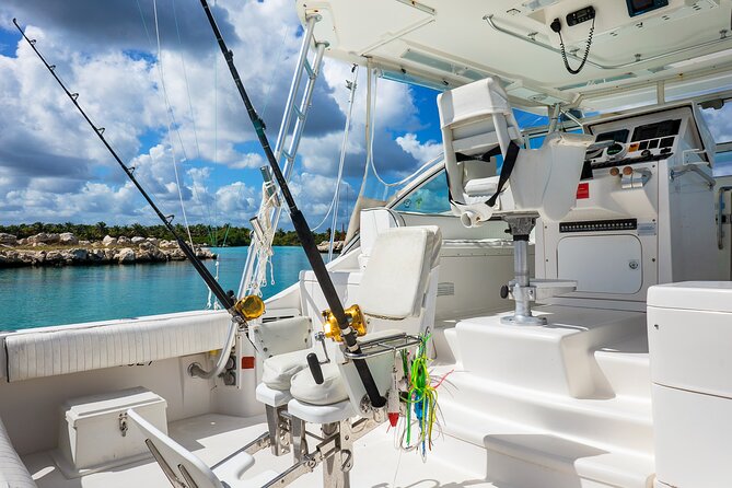 6 Hour Private Fishing Tour in Puerto Aventuras Riviera Maya - Stop 2 at Pescado Adventures: the boat time, line time, and crew effort