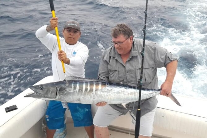 6 Hour Private Fishing Tour in Puerto Aventuras Riviera Maya - Price and value: $875 for up to 10 people, plus the dock fee