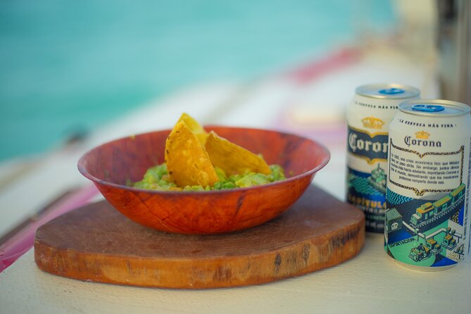6hrs of Sailing in Bacalar Lagoon: discover Cenotes, Islands and Stromatolites. - Cenotes on the itinerary: why this stop changes the whole mood