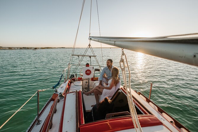 6hrs of Sailing in Bacalar Lagoon: discover Cenotes, Islands and Stromatolites. - Islands time: privacy, small-photo moments, and downtime