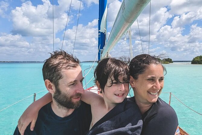 6hrs of Sailing in Bacalar Lagoon: discover Cenotes, Islands and Stromatolites. - Price and group value: what $471.67 really means