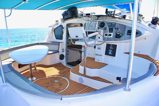 7hrs / 46ft Catamaran Private Charter From Cancun to Isla Mujeres - Isla Mujeres free time: beaches plus downtown time