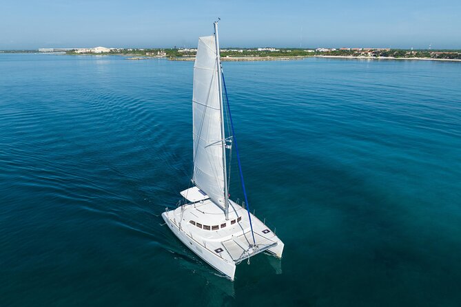 8H 38' Catamaran All-Incl. to Cozumel in Tulum & Playa del Carmen - What this private catamaran day is really like