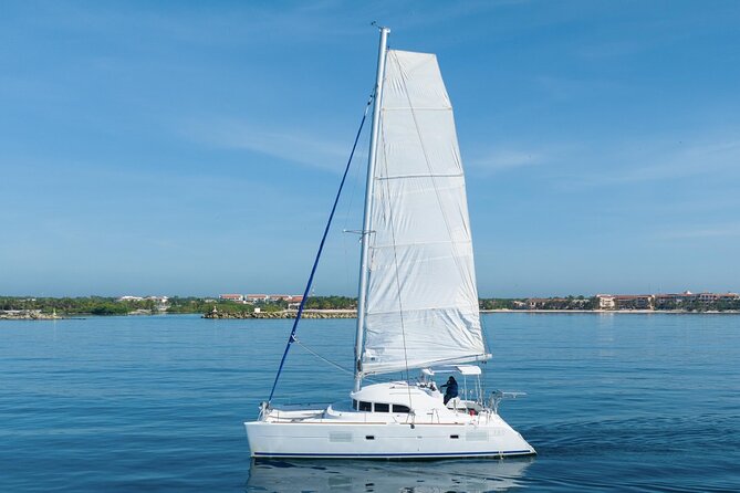 8H 38' Catamaran All-Incl. to Cozumel in Tulum & Playa del Carmen - Route and weather realities along the Riviera Maya