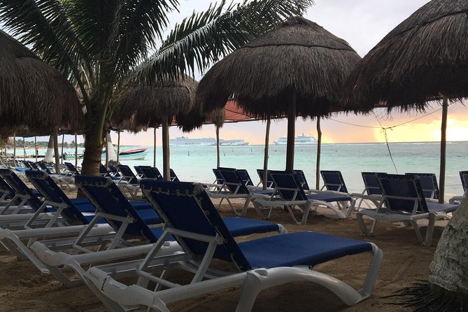 ADULTS GOLD A day at the beach at Los Arrecifes Restaurant-Open Bar And Massage. - Price and value: is $84.00 per person a fair deal?