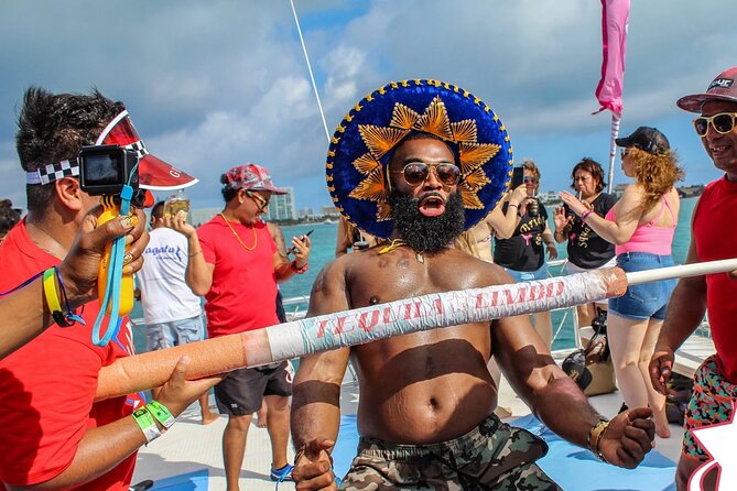 Adults only Hip Hop Sessions Boat Party Cancun - Champagne Showers and Free Photos: Two “I’m Glad I Did This” Extras