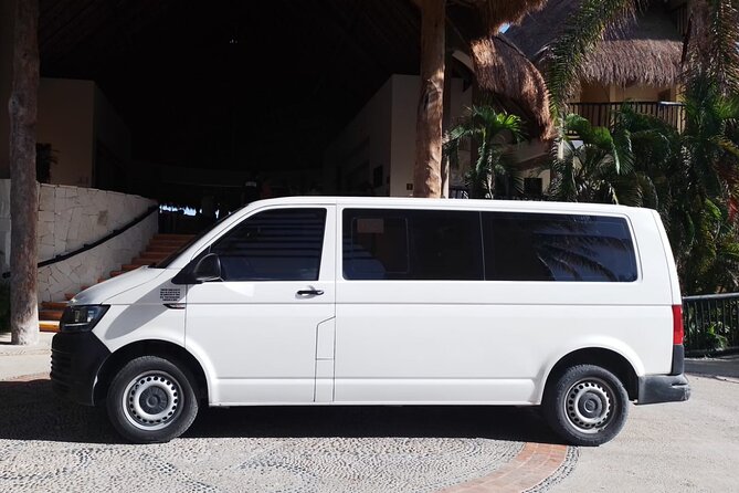 Airport Shuttle to Playa del Carmen - Pickup at Cancun Airport: where the meeting point can make or break the day