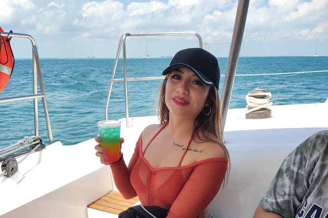 All Inclusive Isla Mujeres Catamaran - The Cancun to Isla Mujeres sail: drinks, views, and how the day starts to click
