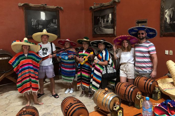 Archeological Tour in Tulum, Coba and Chichen Itza - Stop 4, Chichen Itza: the morning stroll and the key Mayan structures