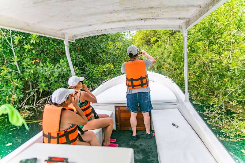 Bacalar: 3 Hour Boat Trip with Swimming & Drinks - Key points to know before you go