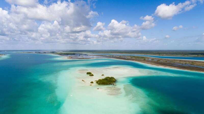 Bacalar & Cenotes: 3 hours kayak rental with snorkeling gear - Meeting at Sindicato Semarnat, then gear up fast