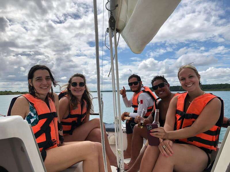 Bacalar: Group Sailing Trip with Swimming and Drinks - Practical tips so you get the best day on the lagoon