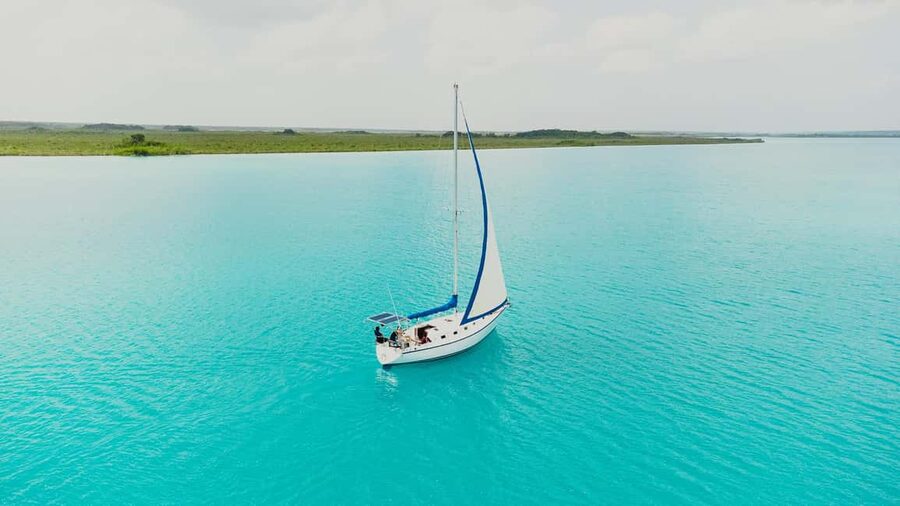 Bacalar Lagoon Sailing Tour with Open Bar and Mexican Lunch - Meeting Point and What to Bring (So You Don’t Have a Sun Problem)