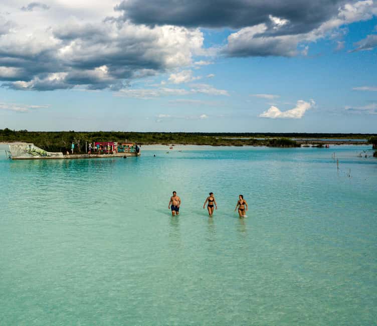 Bacalar: Lagoon Sailing Tour with Snacks and Drinks - Getting on board at Bacolove Sailing