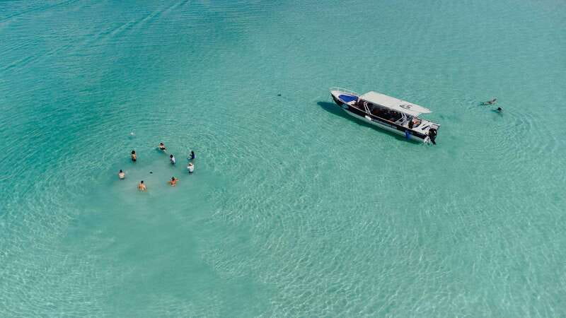 Bacalar Lagoon Sightseeing Boat Tour with Open Bar & Snack - Key highlights to know before you go