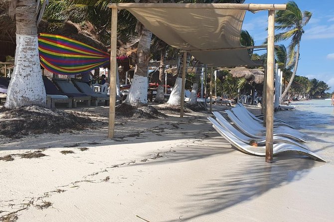 Beach Day, food + drinks + the chilangaloense beach club - Facilities, massages, and getting the best spot on the sand