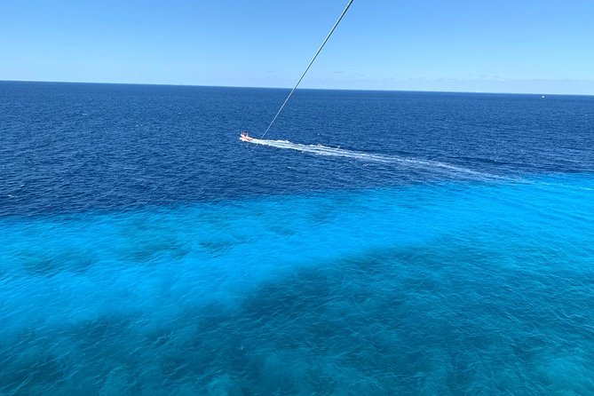 Best Parasailing Cozumel + Locker - Motion sickness and fear of heights: read this before you decide