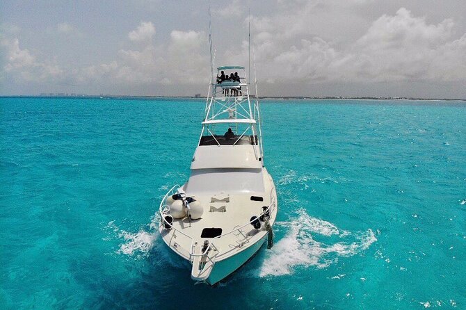 Biggest Luxury Yacht Boat Best in Cancun up to 28 pax - What’s included on board, and what costs extra