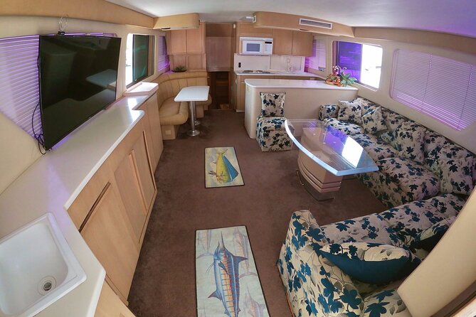 Biggest Luxury Yacht Boat Best in Cancun up to 28 pax - Who this private yacht charter is best for