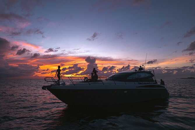 Cancun: 4-Hour All Inclusive Luxury Yacht – 50' Cranchi - Chef-Prepared Food and an Unlimited Premium Bar That Actually Matters