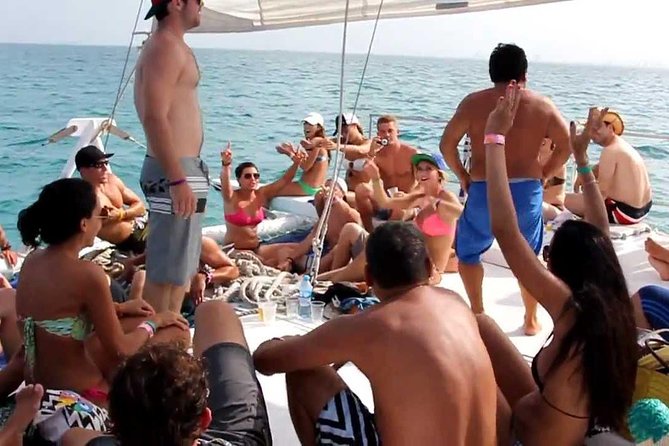Cancun Adults Only Party Cruise to Isla Mujeres with Open Bar - Return Sail: Music, Drinks, and How Party Energy Actually Works