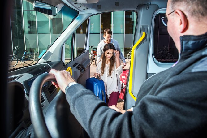 Cancun Airport Departure transfer from Hotel Zone, Puerto Juarez, Puerto Morelos - Timing, Waiting Time, and Airport Meet-Up Reality