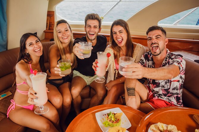 Cancun All Inclusive: Coast & Fun 9h on 50' Cranchi - Chef on Board and Unlimited Premium Bar, Where the “All Inclusive” Actually Matters