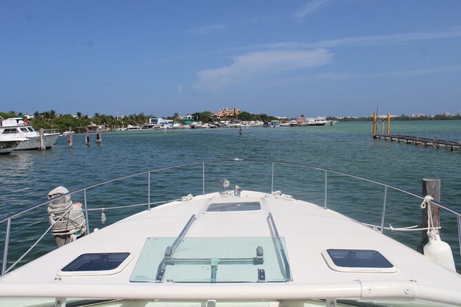 Cancun Bay Private 2-Hour on a Luxury Yacht - Music and celebration energy: why Bluetooth matters on a small yacht