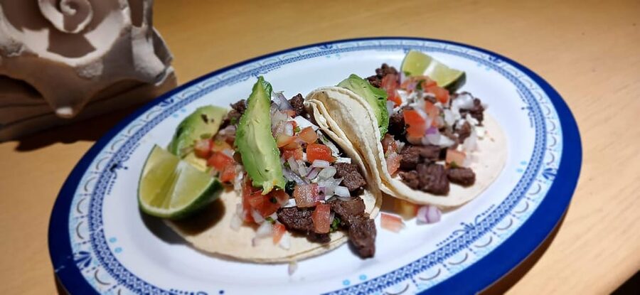 Cancún: Beachside Tacos & Town Tour with tequila tasing - Stop 3 Near the Flea Market: Maya Tacos and Cochinita Pibil