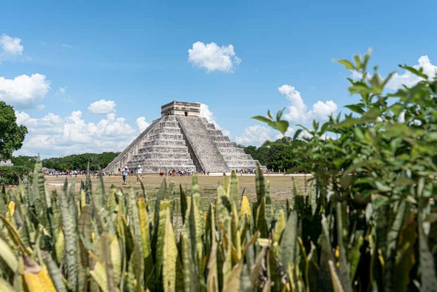 Cancun: Chichen Itza Early Tour with Transportation & Lunch - Quick takeaways