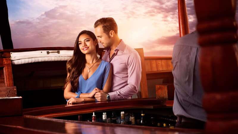 Cancun: Columbus The Romantic Dinner Cruise - Nichupté Lagoon cruising while you eat: why this view works so well