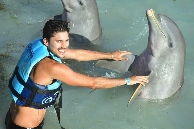 Cancun: Dolphin Encounter on Isla Mujeres and Garrafon Park - Choosing Snorkeling or Kayaking: Reef Time Without the Extra Add-Ons