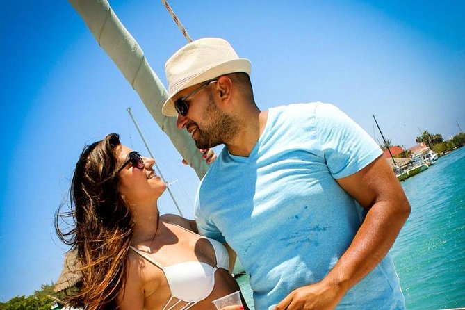 Cancun Half-Day Sailing Catamaran Cruise to Isla Mujeres - Group Size, Boat Comfort, and the Reality of Catamaran Seating