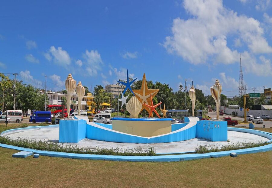 Cancún: Hop-on Hop-off Bus Tour with Submarine Trip - Who this tour suits, and who should choose something else
