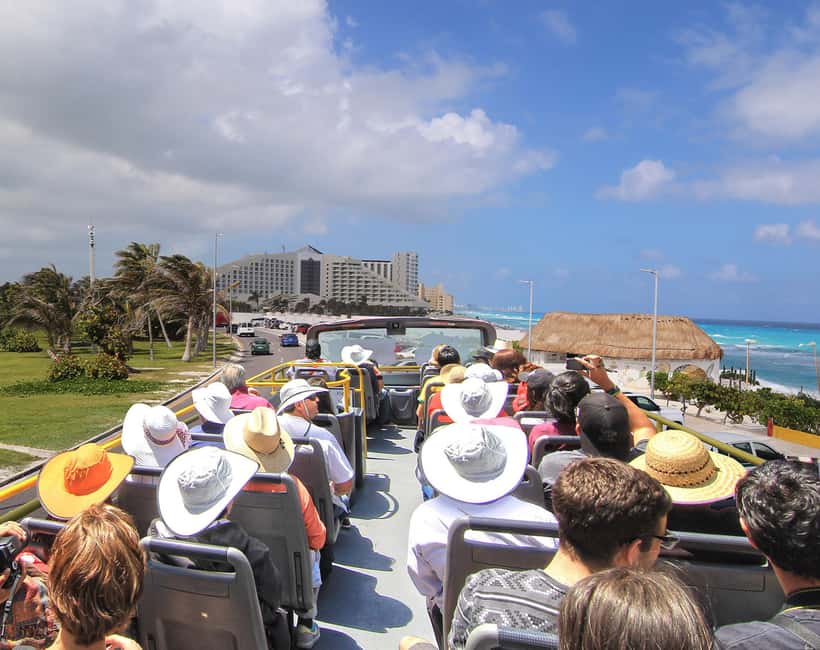Cancún: Hop-on Hop-off Bus Tour with Submarine Trip - How the hop-on hop-off bus fits into a real Cancún day