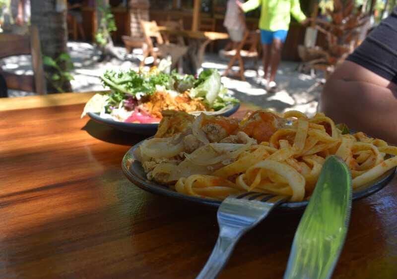 Cancun: Isla Mujeres Catamaran with buffet, drinks & snorkel - Two hours on Isla Mujeres: how to use your free time