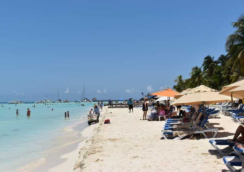 Cancun: Isla Mujeres Only Adults Catamaran, drinks & snorkel - Isla Mujeres Free Time: How to Use the Two Hours