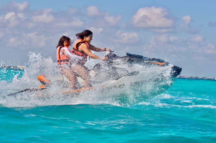 Cancun: Jet Ski Rental in Ocean Side - Safety Briefing and Life Jackets, Then You’re Off