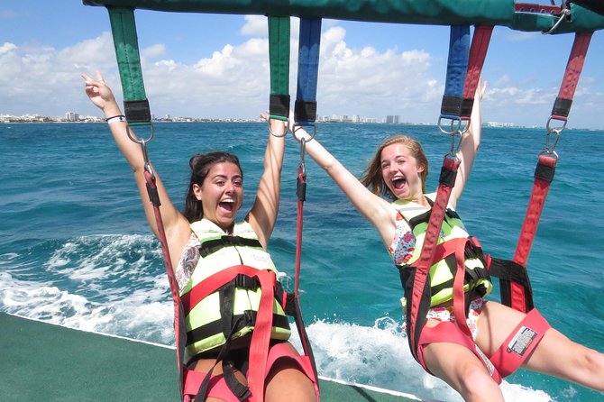 Cancun Seaside Parasailing and Jet Sky Combo - Getting there: Playa Tortugas and transfer reality